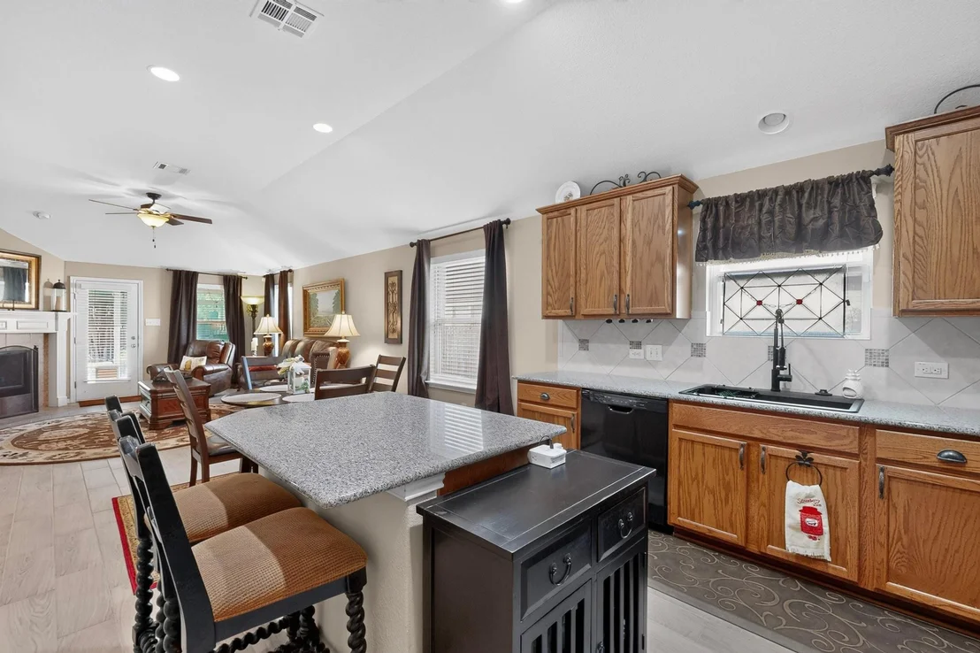 Photo of 928 Tabernash DR