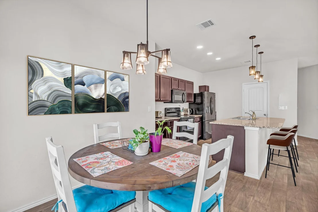 Photo of 5812 Brampton LN