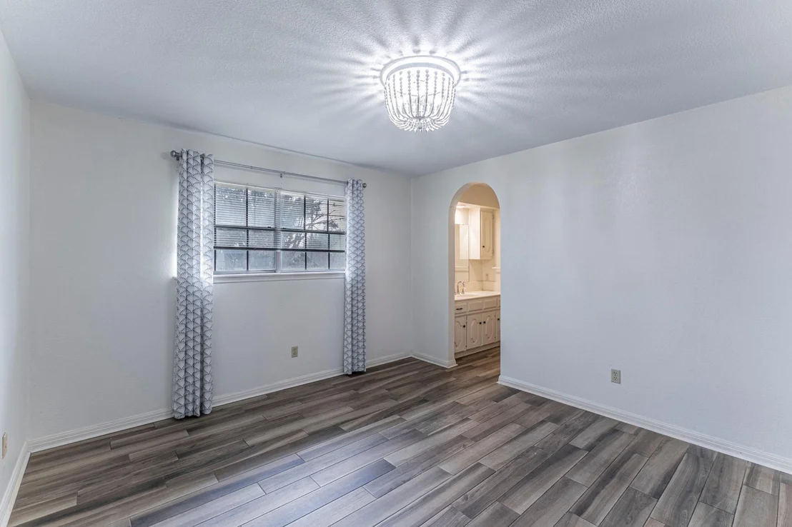 Photo of 3409 Hemlock BLVD