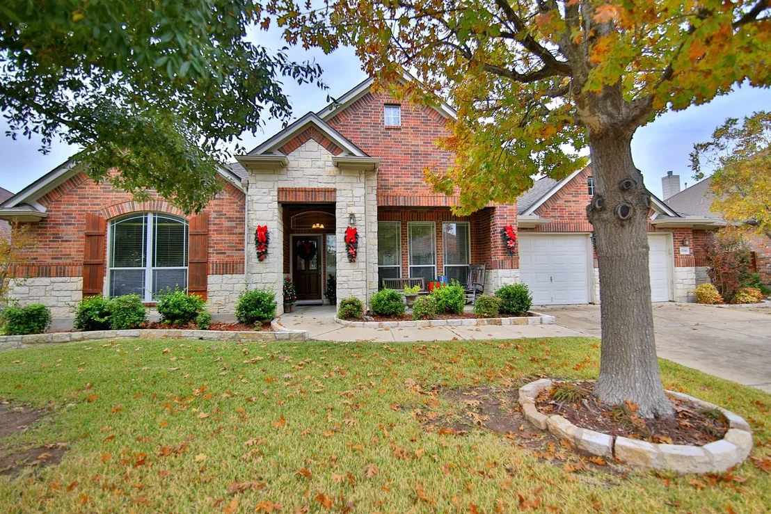 Photo of 2940 Clinton PL