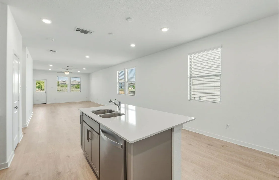 Photo of 5103 Monarda Mint DR