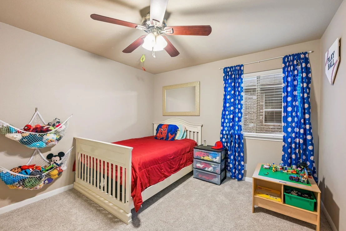 Photo of 2336 Lyla LN