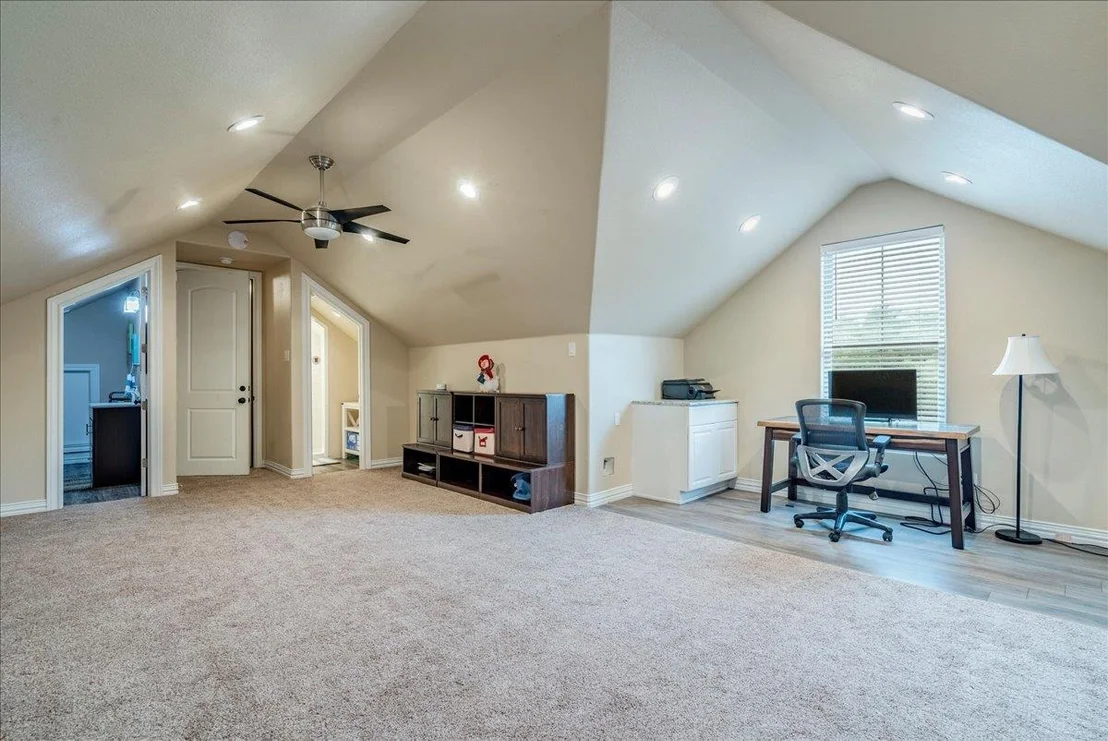 Photo of 1006 Lone Star DR