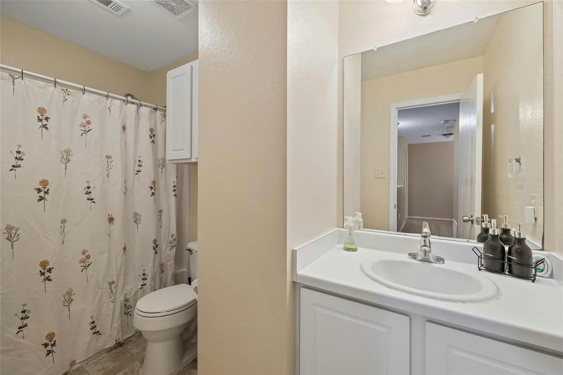 Photo of 404 Meadow Park DR
