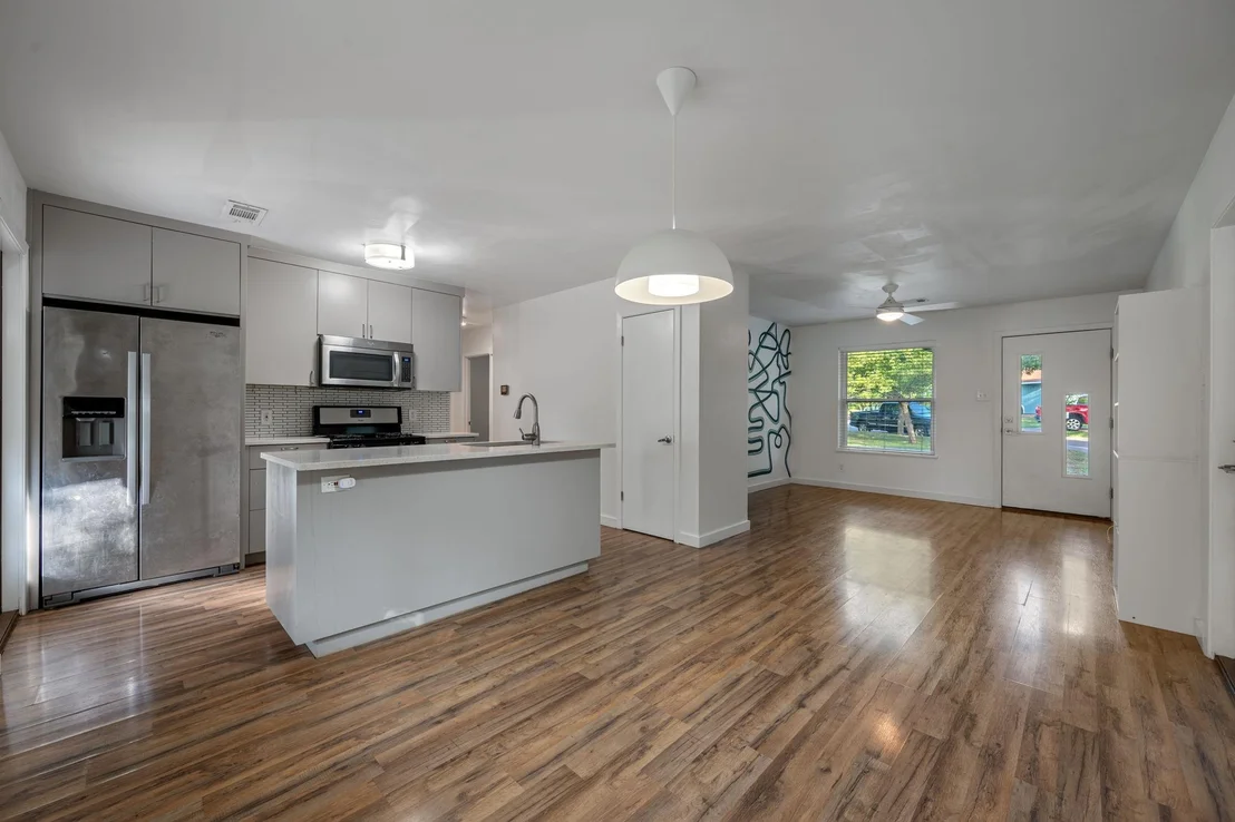Photo of 3203 Dolphin DR