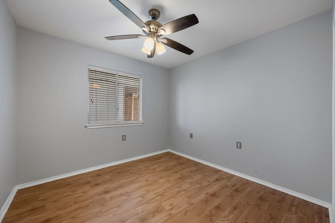 Photo of 5321 Krueger LN S