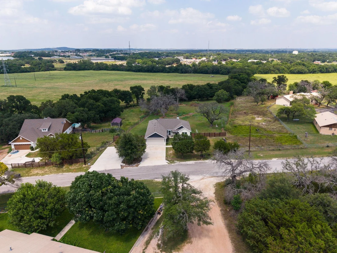 Photo of 1110 County Road 1045