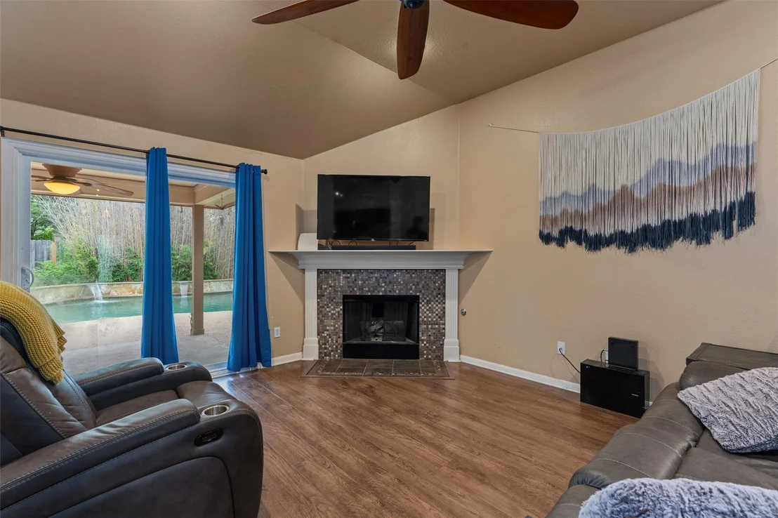 Photo of 903 Ridgemont CIR