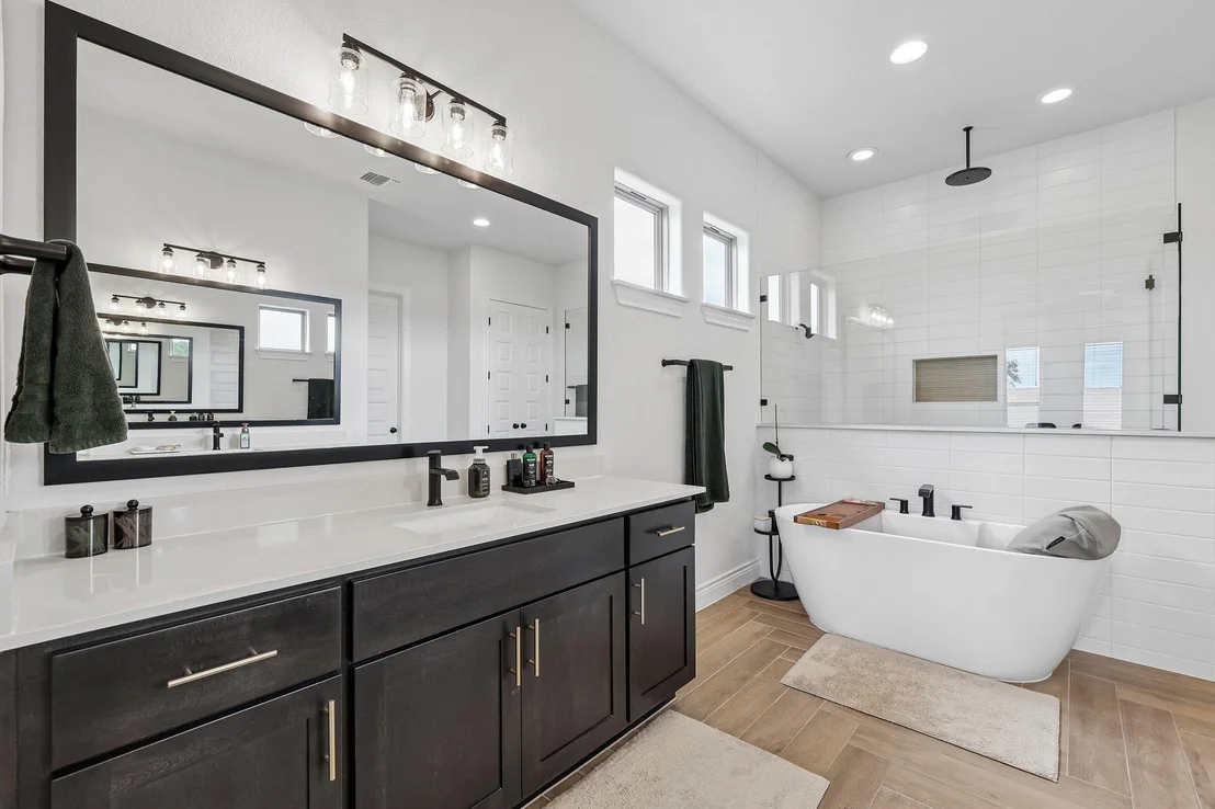 Photo of 130 Firethorn LOOP
