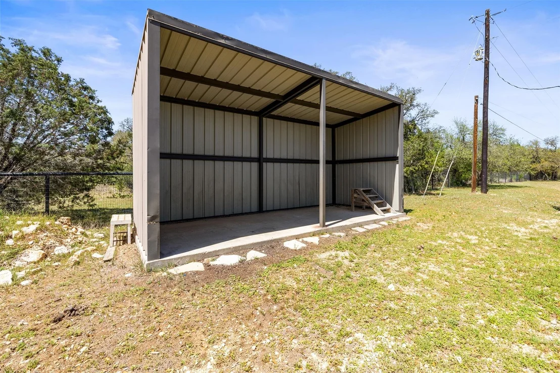Photo of 815 Elliott Ranch RD