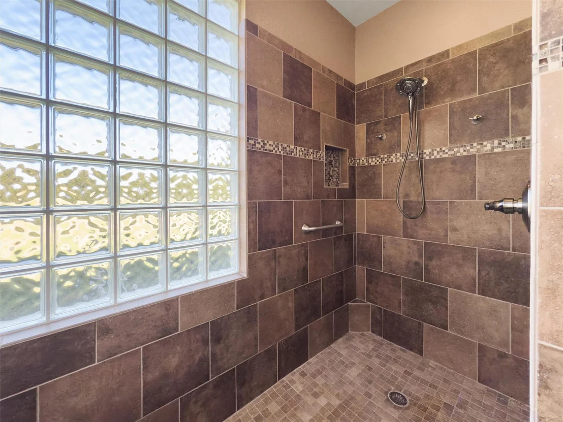 Photo of 127 Durango TRL