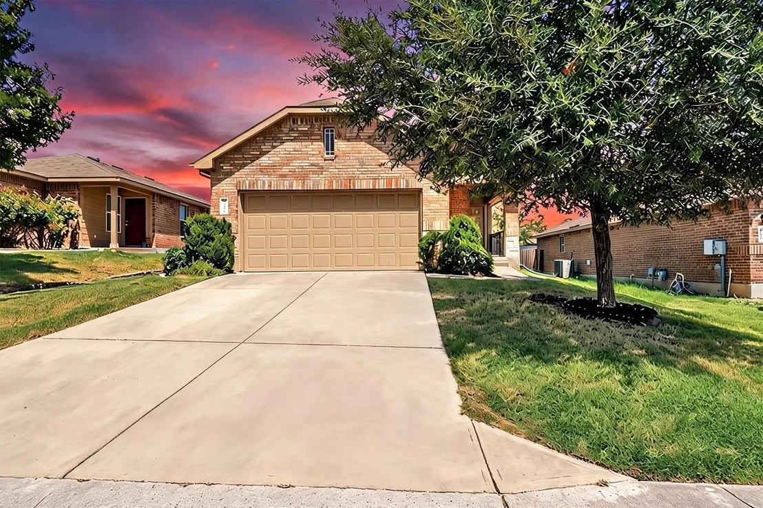 Photo of 211 Pine Arbol PASS