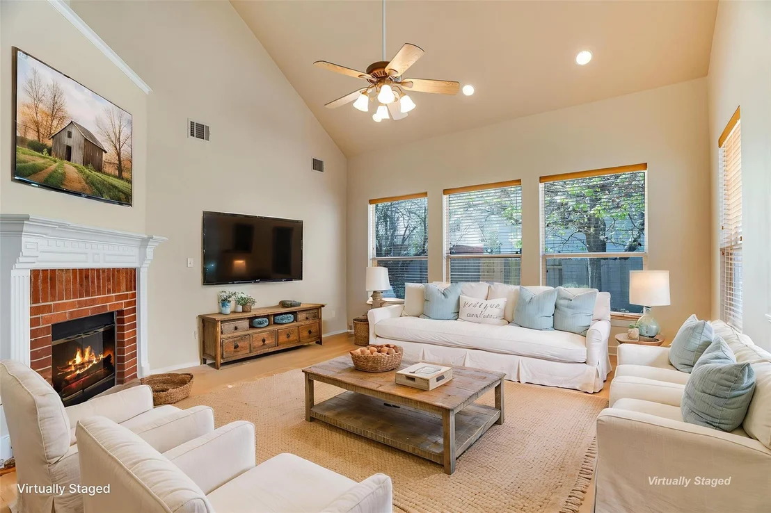 Photo of 2207 Clover Ridge DR