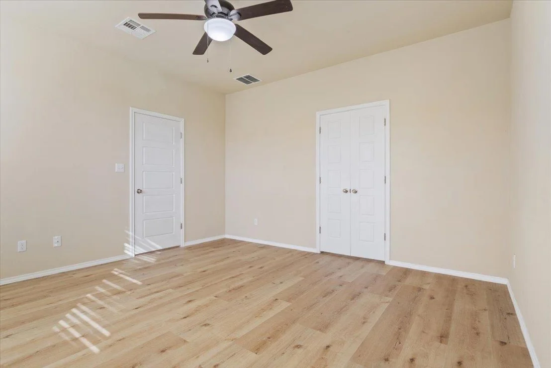 Photo of 1024 Chad LOOP