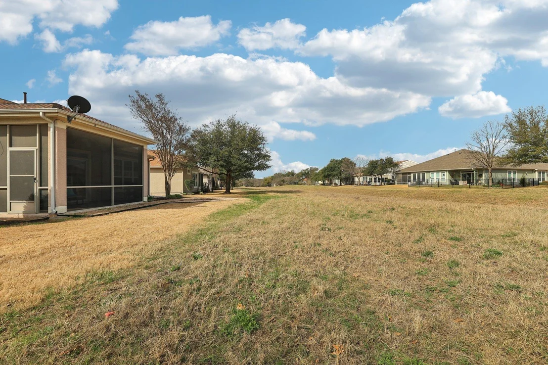 Photo of 323 Crockett LOOP