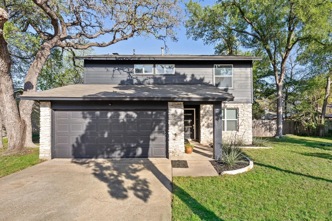 Photo of 7909 Manassas DR