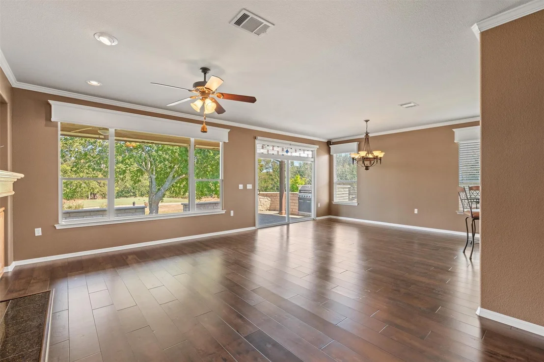 Photo of 127 Durango TRL