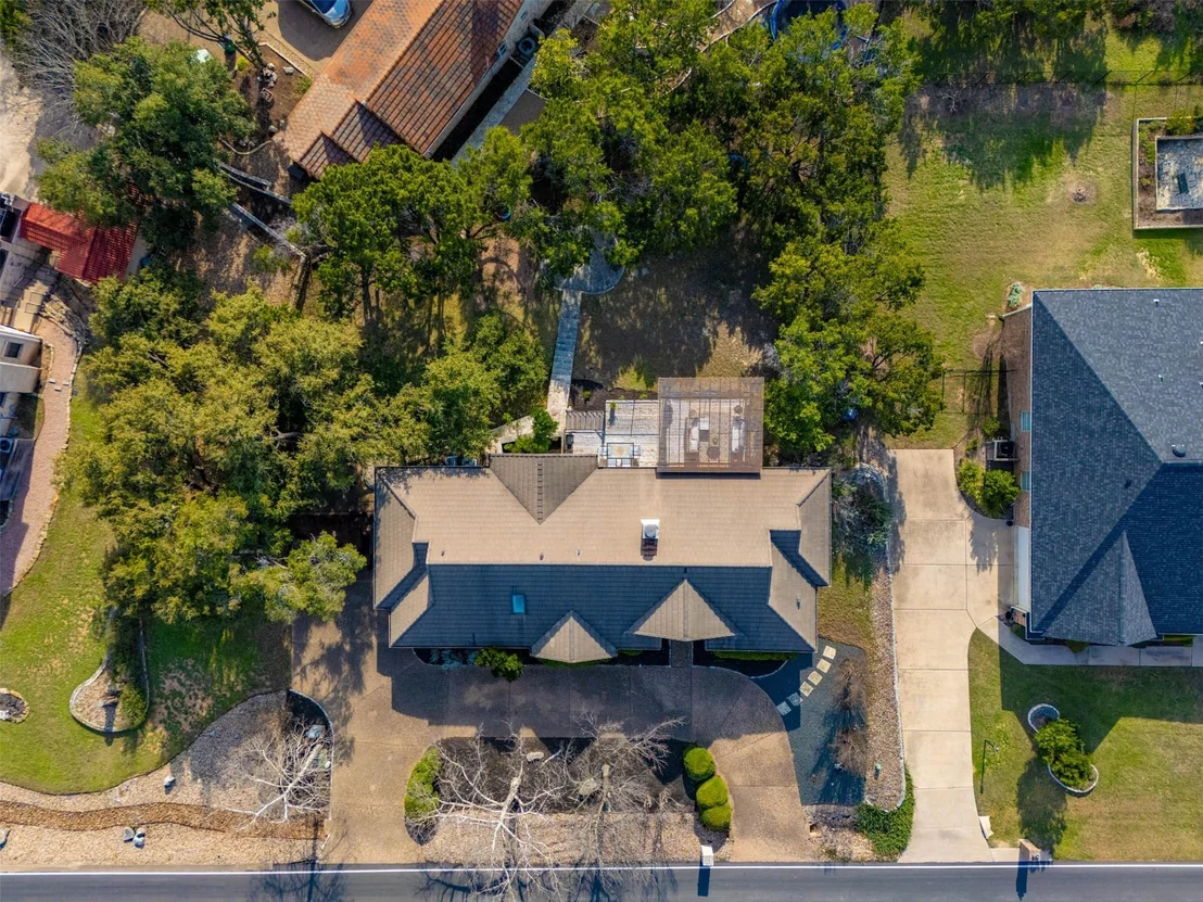 Photo of 3703 Lakeway BLVD