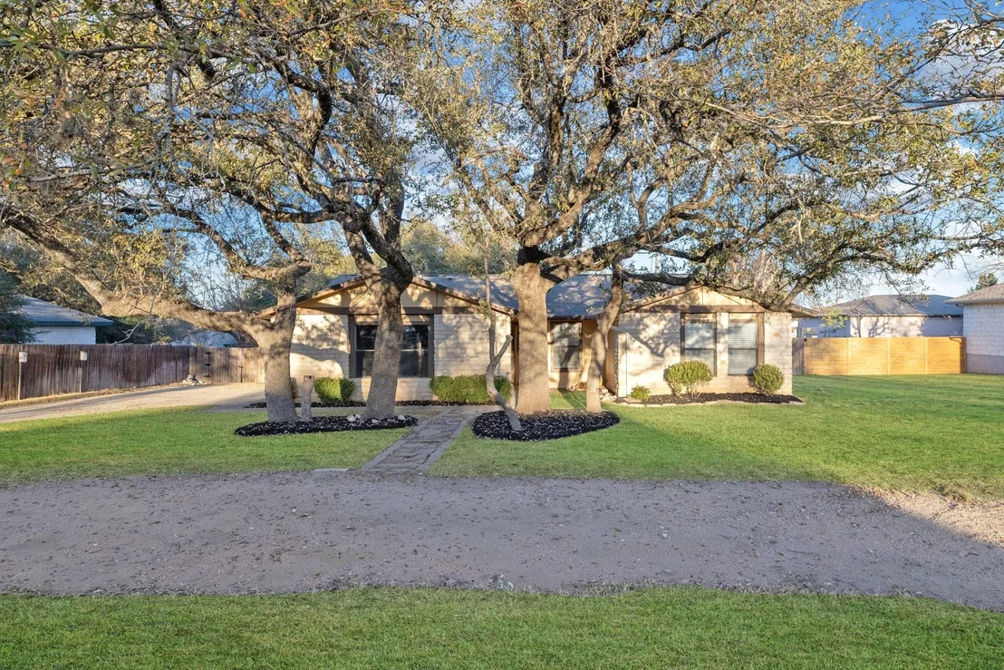 Photo of 2206 Castlewood TRL