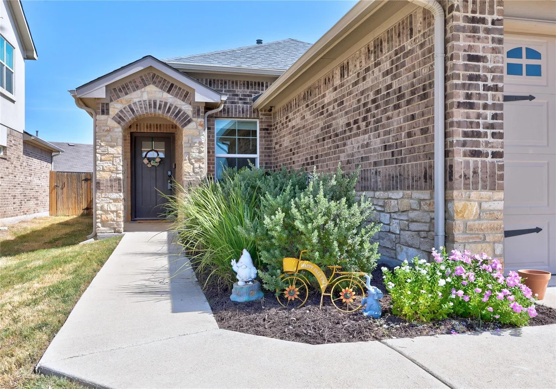 Photo of 304 Dubina Ave