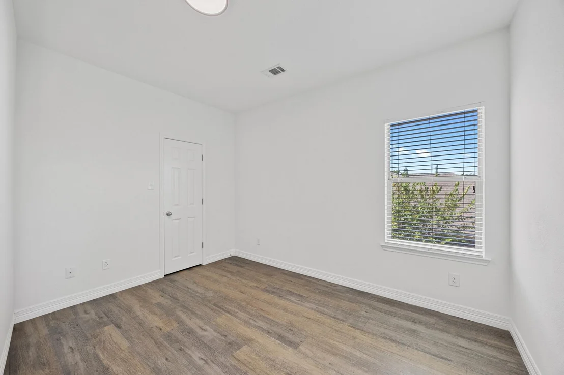 Photo of 2572 Santa Barbara LOOP