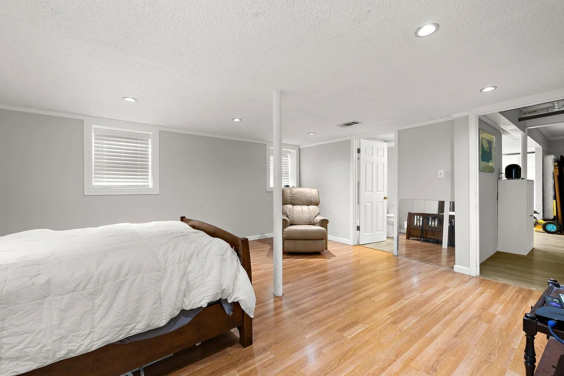 Photo of 7 Inwood CIR