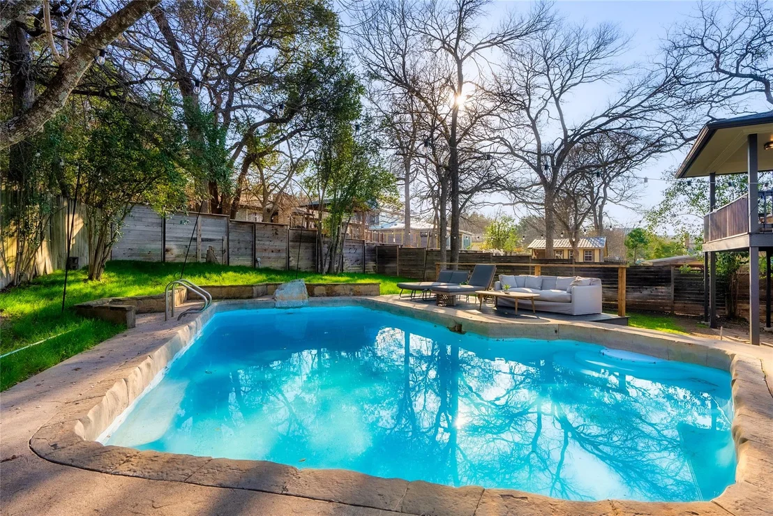 Photo of 2209 Forest Bend DR