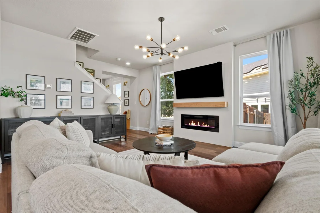 Photo of 324 Gaida LOOP