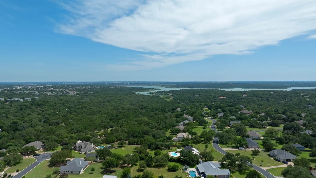Photo of 101 Lakeview LN