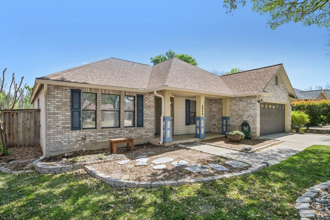 Photo of 1815 Gunsight DR