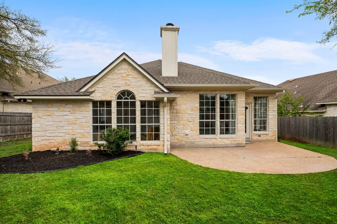Photo of 4015 Sable Oaks DR
