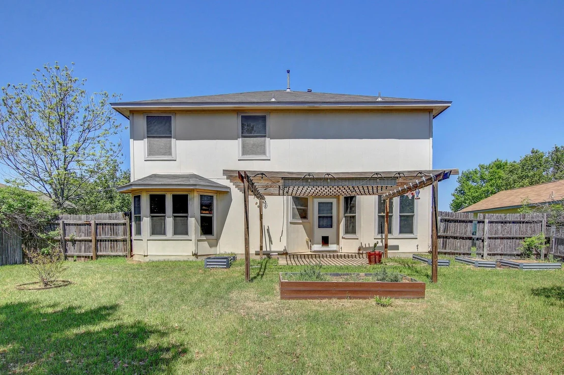 Photo of 710 Red River LN