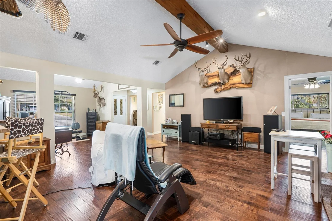 Photo of 2201 Carolyn DR