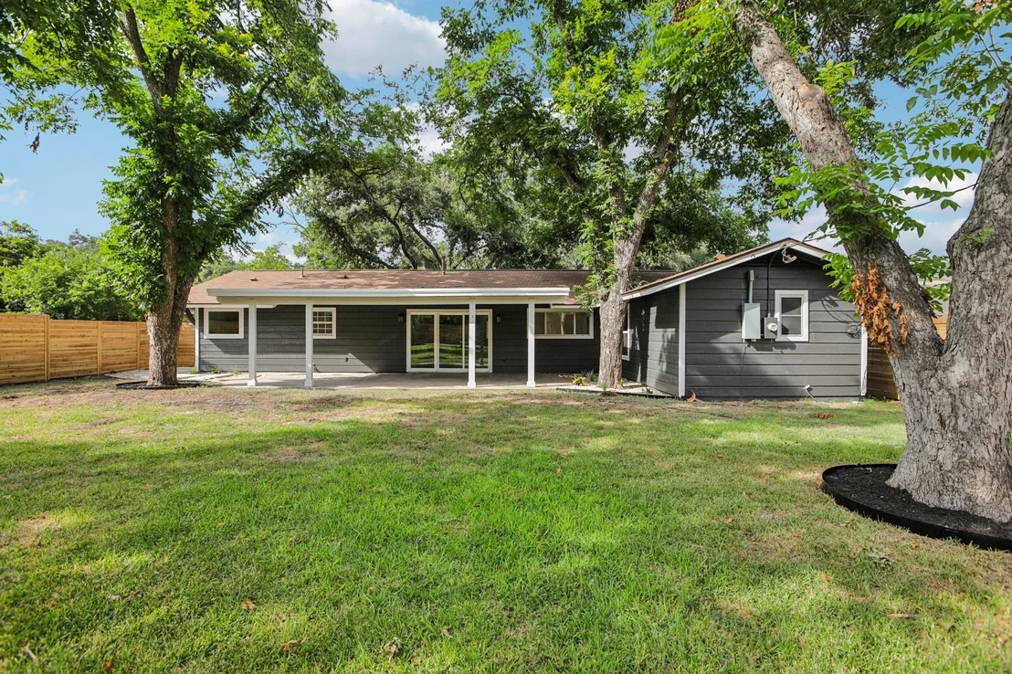 Photo of 2105 Colgate LN