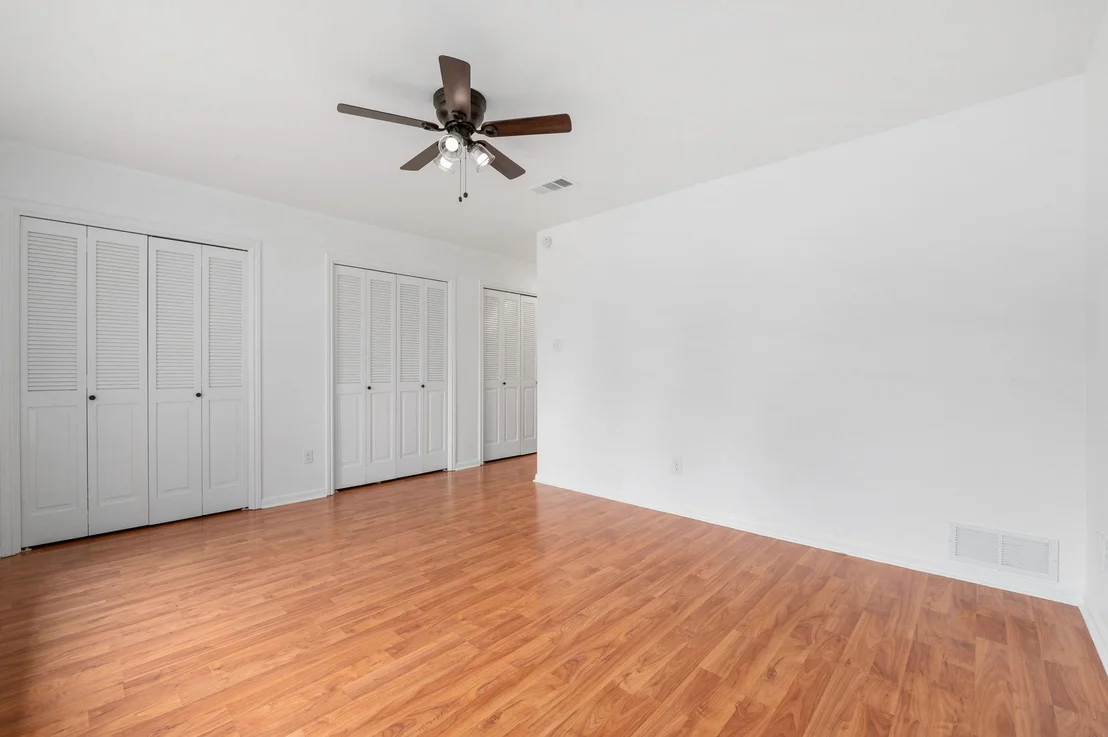 Photo of Unit E at 11127 Pinehurst DR