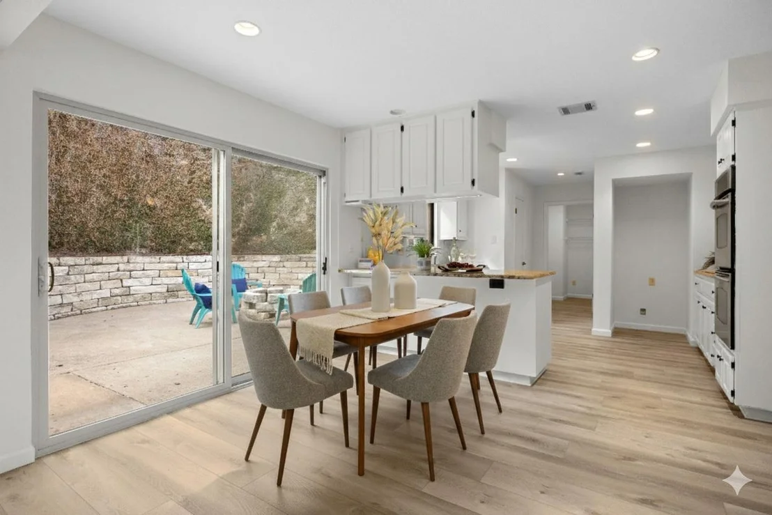 Photo of 9301 Rolling Oaks TRL
