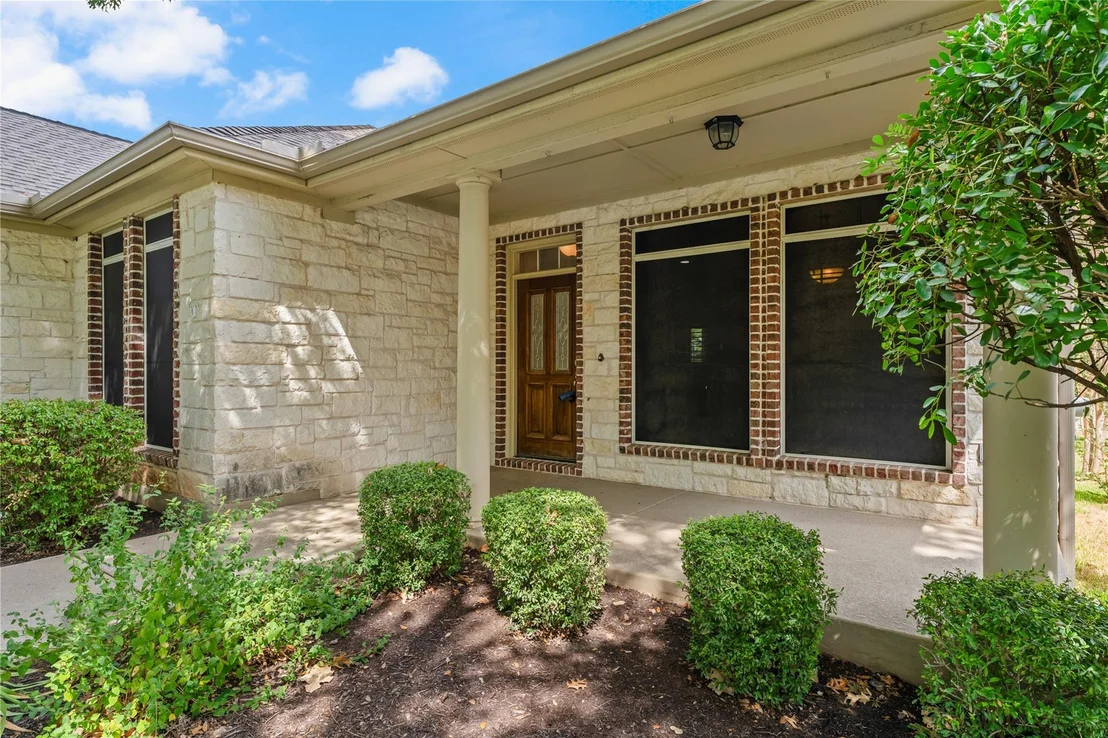 Photo of 302 Brazos DR