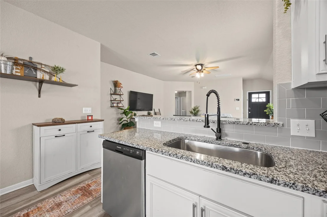 Photo of 304 Dubina Ave