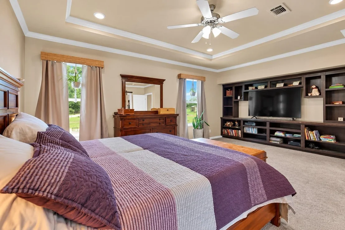 Photo of 213 River Front DR