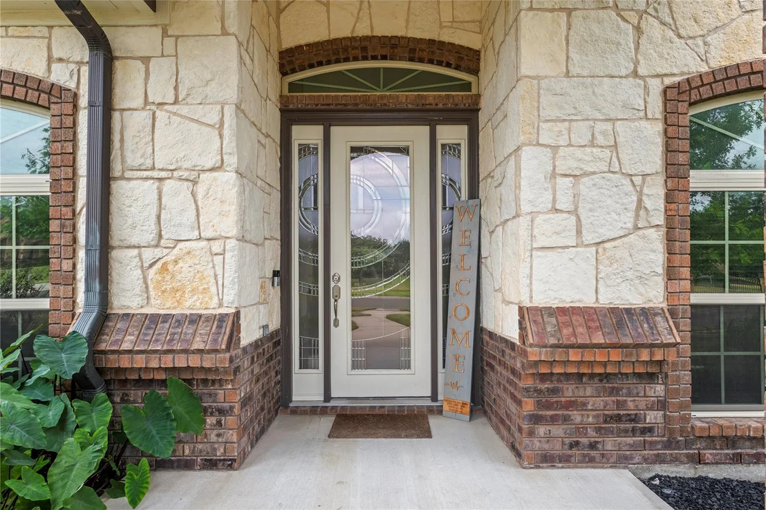 Photo of 4906 Deerwood LOOP