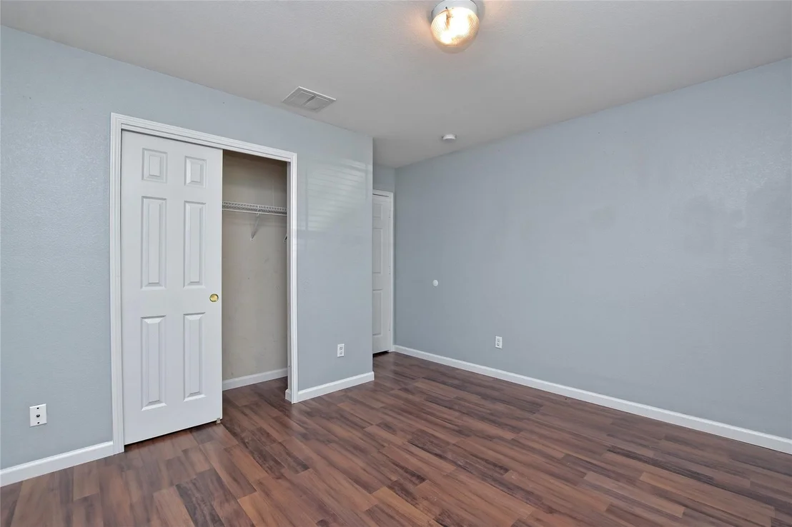 Photo of 18612 Great Falls DR