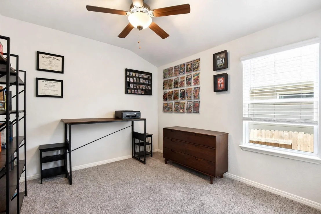 Photo of 1100 View DR