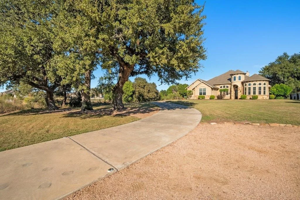 Photo of 465 Linden LOOP