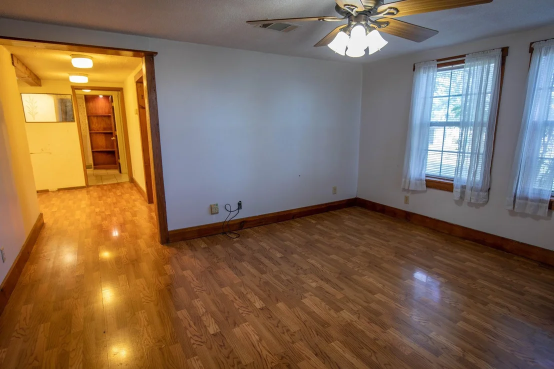 Photo of 14942 Cedar Valley Rd