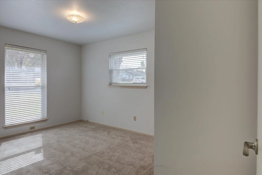 Photo of 1100 Colony North DR