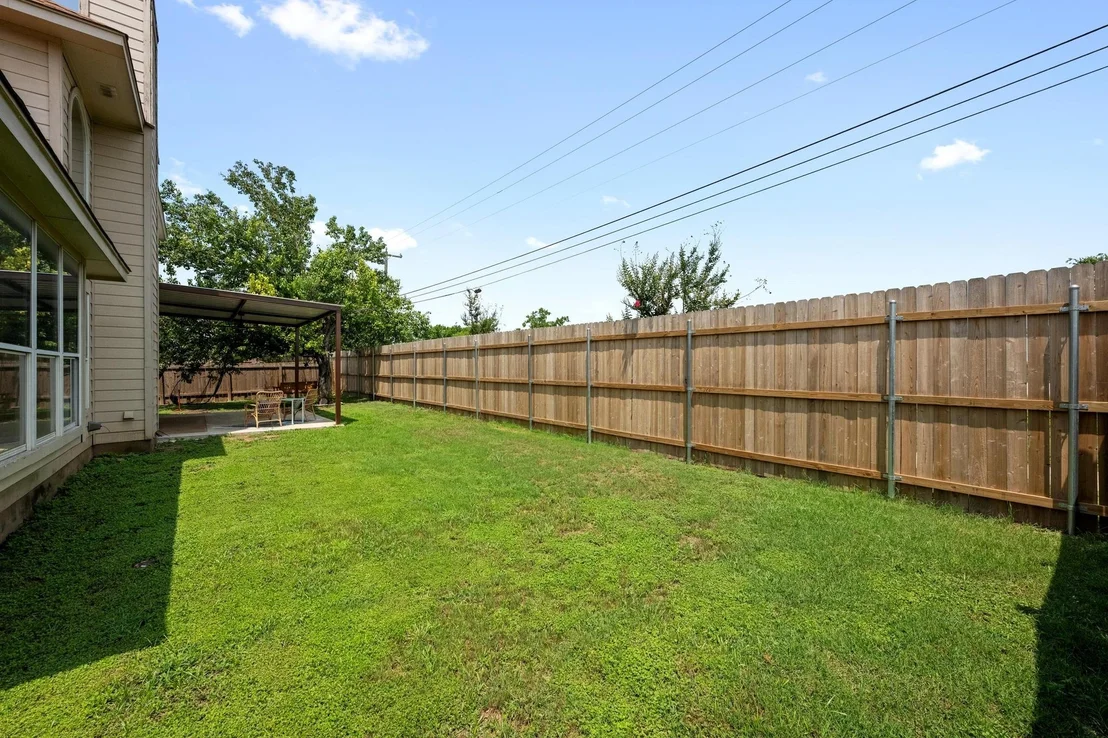 Photo of 122 Retama DR