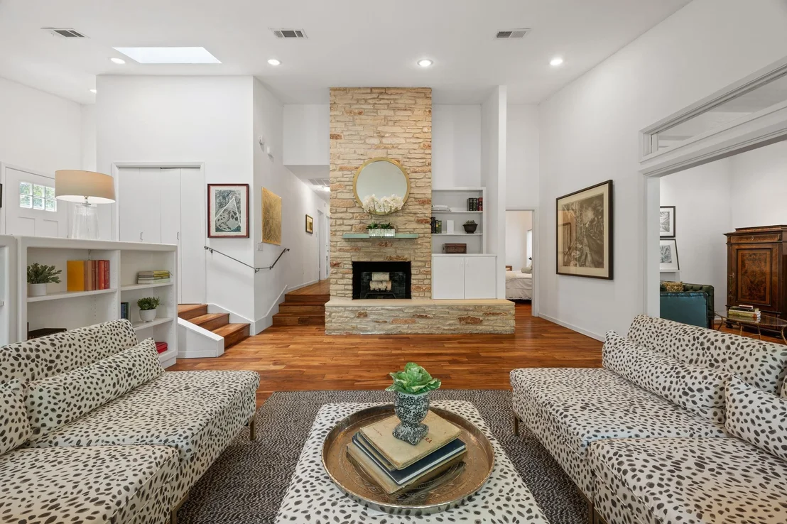 Photo of 102 Crescent BLF