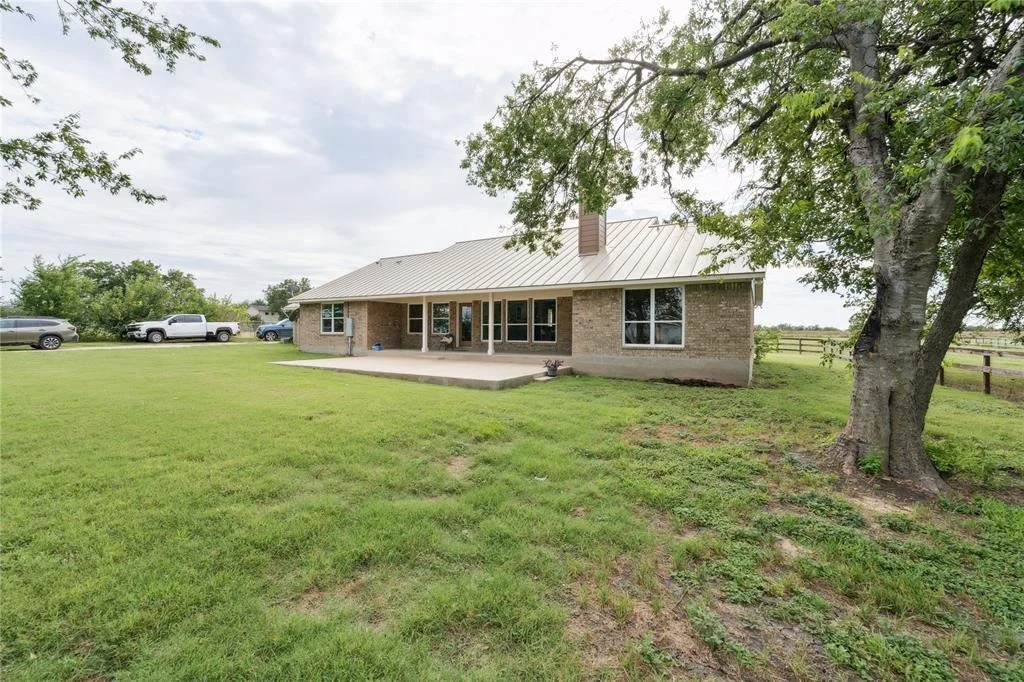 Photo of 424 N Crawford LN N