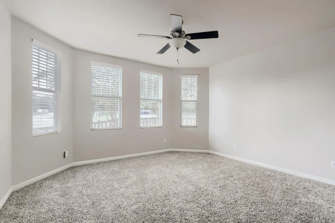 Photo of 5136 Hellman