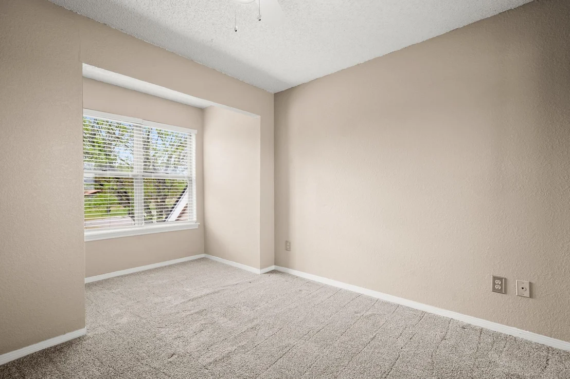 Photo of 1200 VAPOR DR